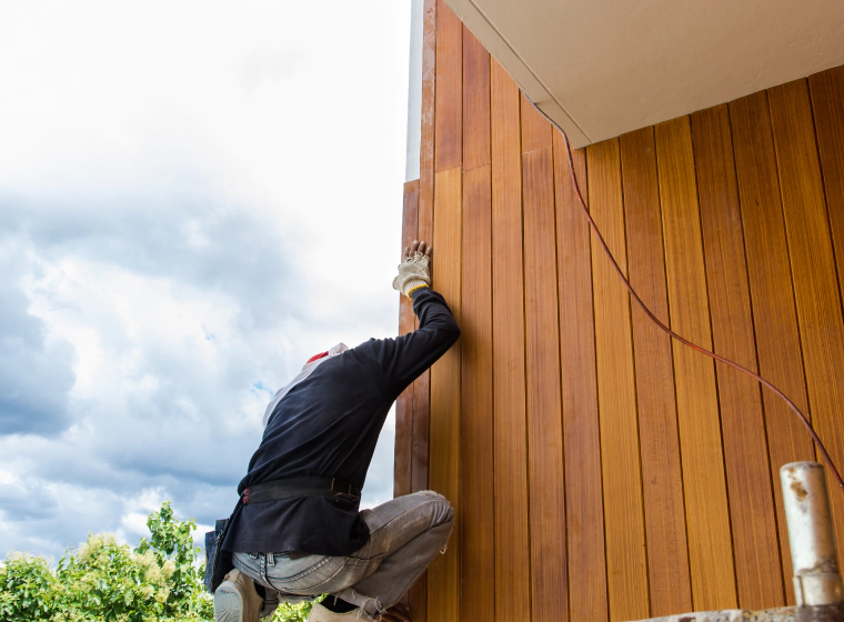 installation of wooden siding